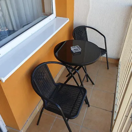 Luana Apartment Deva